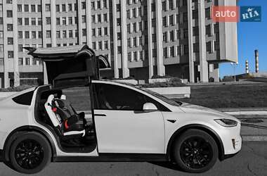 Позашляховик / Кросовер Tesla Model X 2018 в Львові