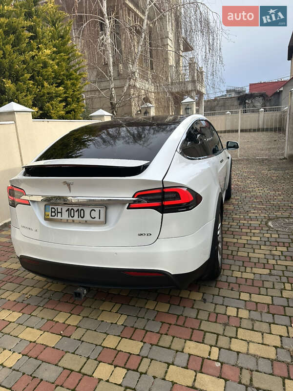Позашляховик / Кросовер Tesla Model X 2018 в Одесі