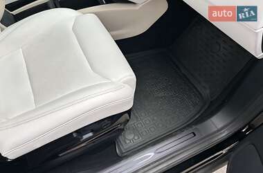 Внедорожник / Кроссовер Tesla Model X 2017 в 