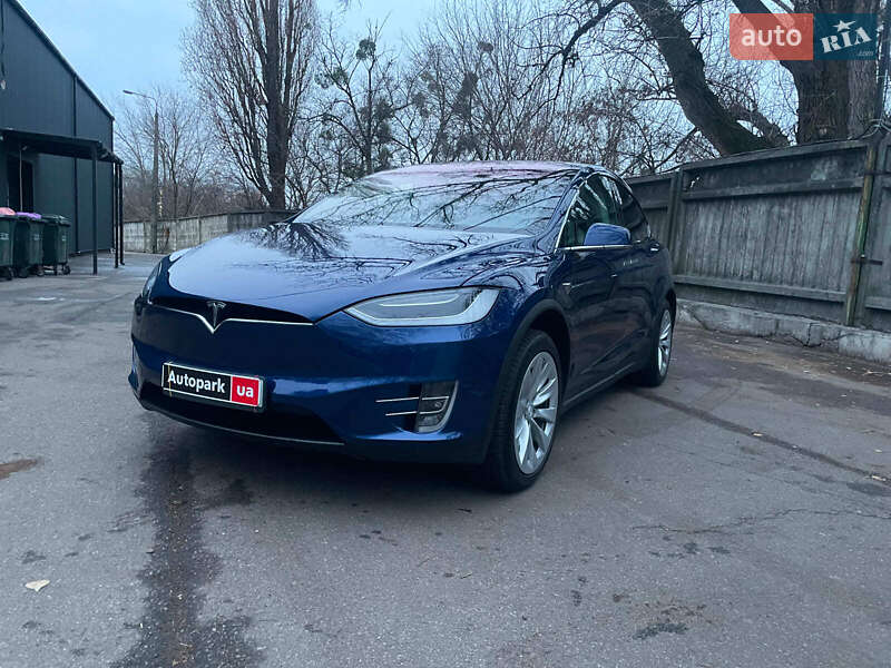 Внедорожник / Кроссовер Tesla Model X 2018 в Киеве