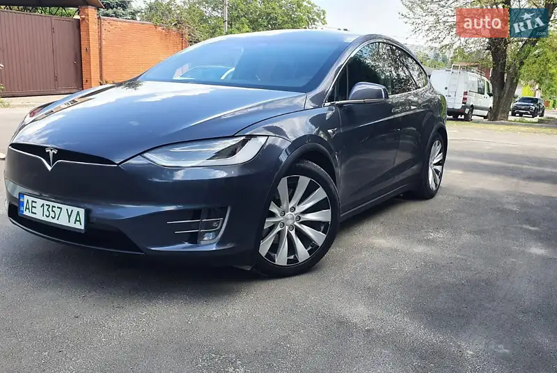 Tesla Model X