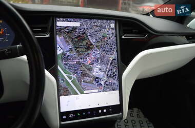 Внедорожник / Кроссовер Tesla Model X 2019 в 
