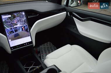 Внедорожник / Кроссовер Tesla Model X 2019 в 