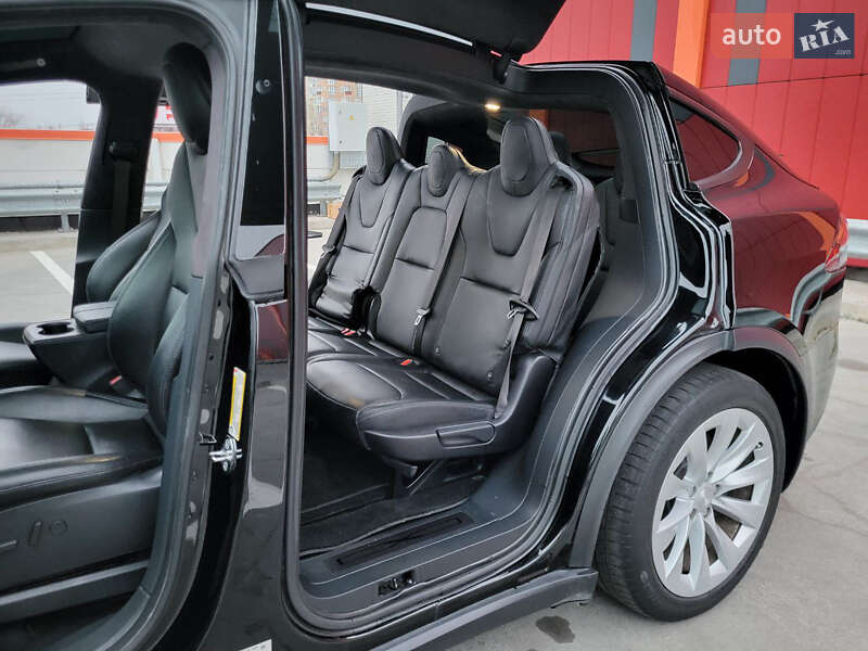 Позашляховик / Кросовер Tesla Model X 2020 в Києві