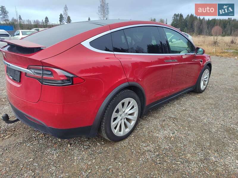 Позашляховик / Кросовер Tesla Model X 2018 в Кропивницькому