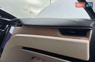 Внедорожник / Кроссовер Tesla Model X 2019 в 