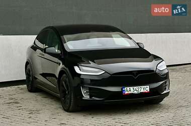 Позашляховик / Кросовер Tesla Model X 2017 в Тернополі