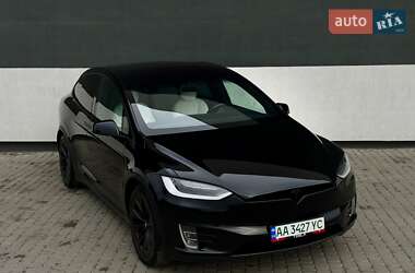 Позашляховик / Кросовер Tesla Model X 2017 в Тернополі