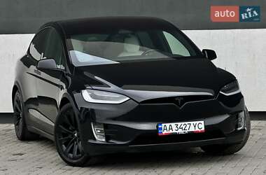 Позашляховик / Кросовер Tesla Model X 2017 в Тернополі