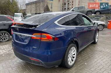 Внедорожник / Кроссовер Tesla Model X 2017 в 