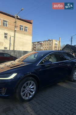 Внедорожник / Кроссовер Tesla Model X 2016 в 