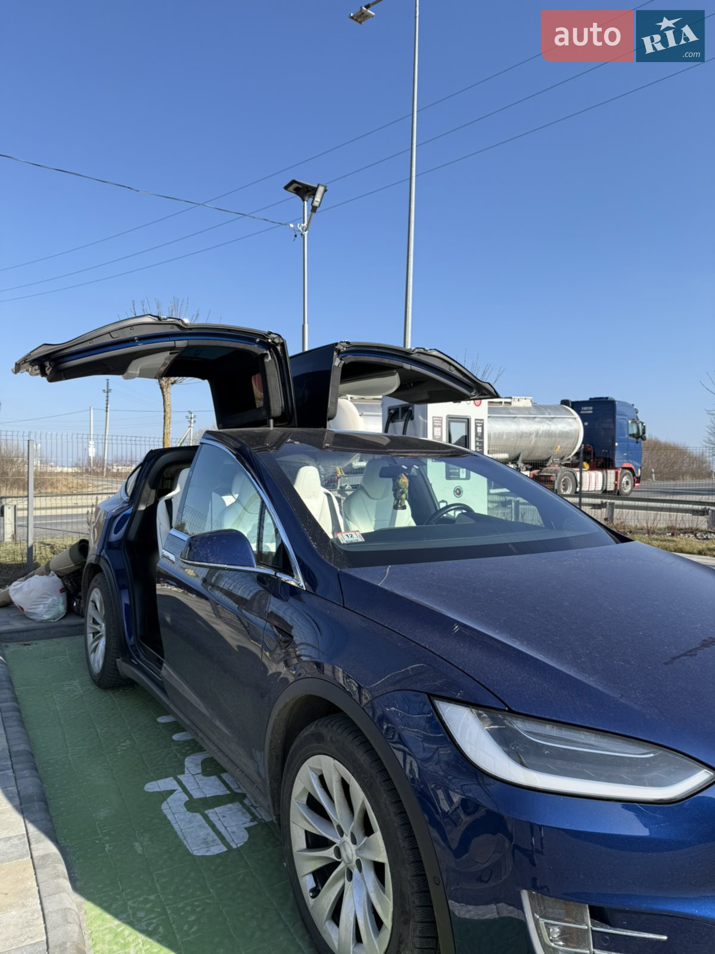 2016 Tesla Model X - мініатюра 5