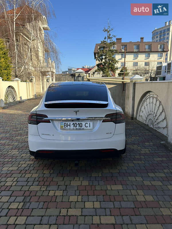 Позашляховик / Кросовер Tesla Model X 2018 в Одесі