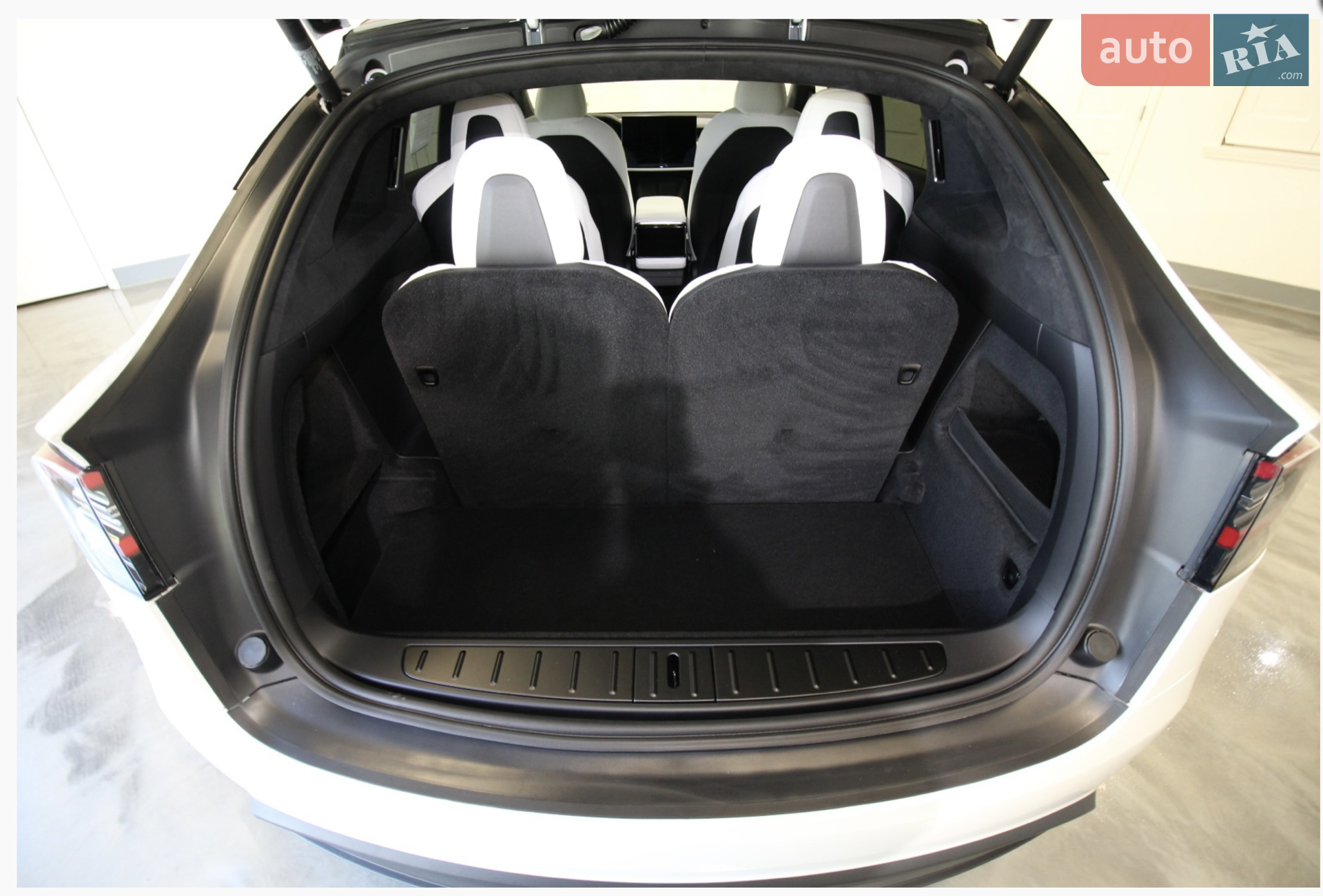 2022 Tesla Model X - мініатюра 23