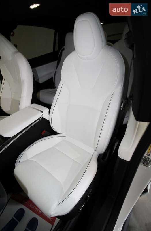 Внедорожник / Кроссовер Tesla Model X 2022 в Днепре