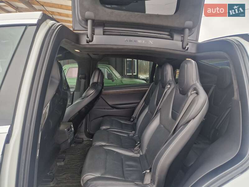 Позашляховик / Кросовер Tesla Model X 2016 в Львові фото 19 Позашляховик / Кросовер Tesla Model X 2016 в Львові