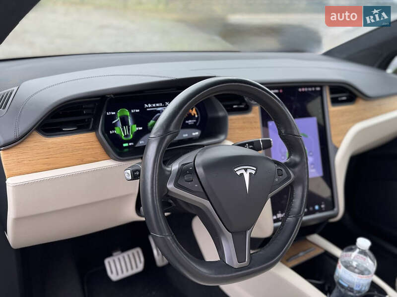 Внедорожник / Кроссовер Tesla Model X 2020 в Киеве