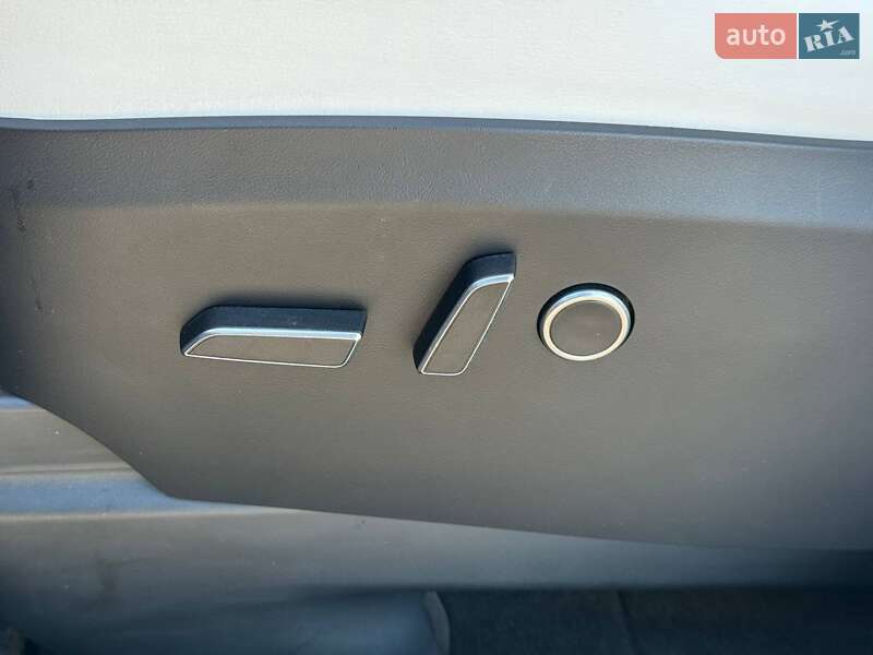 Внедорожник / Кроссовер Tesla Model X 2022 в Кривом Роге фото 38 Внедорожник / Кроссовер Tesla Model X 2022 в Кривом Роге