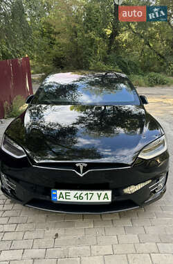 Внедорожник / Кроссовер Tesla Model X 2018 в 