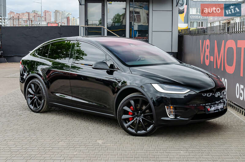 Внедорожник / Кроссовер Tesla Model X 2019 в Киеве