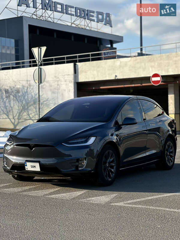 Позашляховик / Кросовер Tesla Model X 2018 в Києві