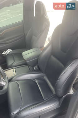 Внедорожник / Кроссовер Tesla Model X 2018 в 