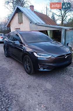 Внедорожник / Кроссовер Tesla Model X 2016 в 