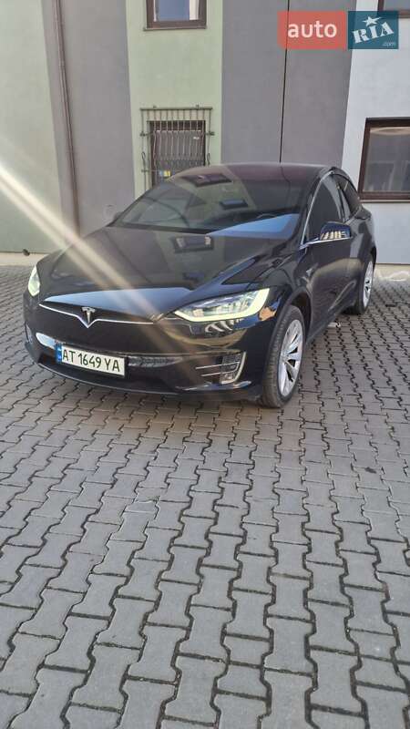 Tesla Model X 2018