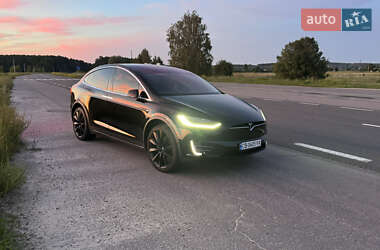 Внедорожник / Кроссовер Tesla Model X 2017 в 