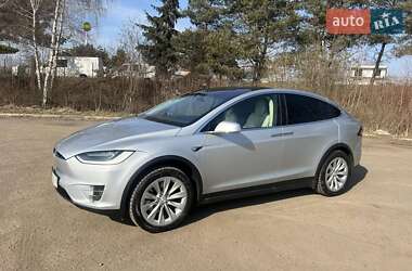 Внедорожник / Кроссовер Tesla Model X 2018 в 
