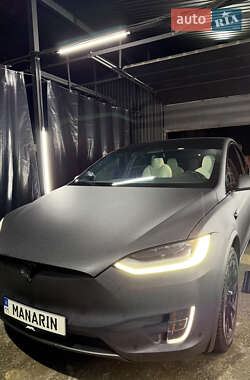 Внедорожник / Кроссовер Tesla Model X 2019 в Киеве