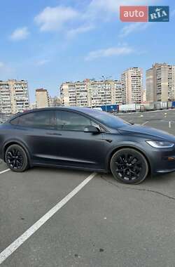 Позашляховик / Кросовер Tesla Model X 2024 в 