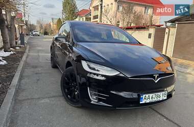 Позашляховик / Кросовер Tesla Model X 2019 в 