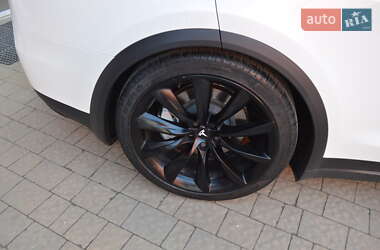Внедорожник / Кроссовер Tesla Model X 2020 в 