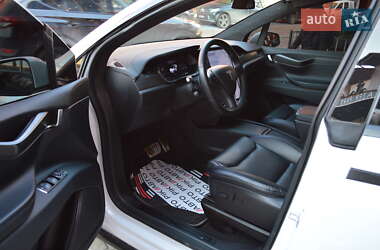 Внедорожник / Кроссовер Tesla Model X 2020 в 