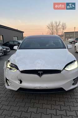 Позашляховик / Кросовер Tesla Model X 2019 в 