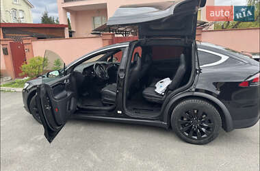Позашляховик / Кросовер Tesla Model X 2019 в 