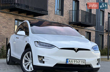 Позашляховик / Кросовер Tesla Model X 2016 в Івано-Франківську