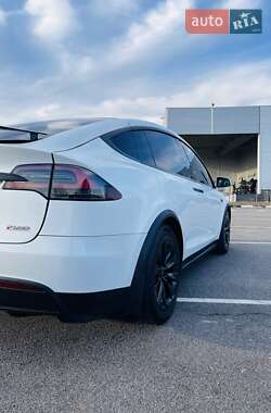 Внедорожник / Кроссовер Tesla Model X 2016 в 