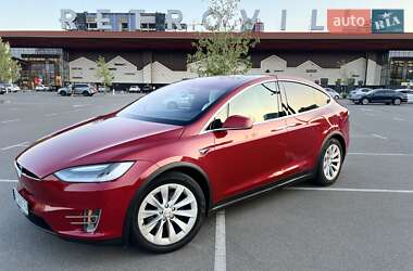 Внедорожник / Кроссовер Tesla Model X 2017 в 
