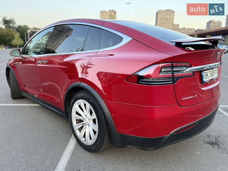 Внедорожник / Кроссовер Tesla Model X 2017 в Киеве