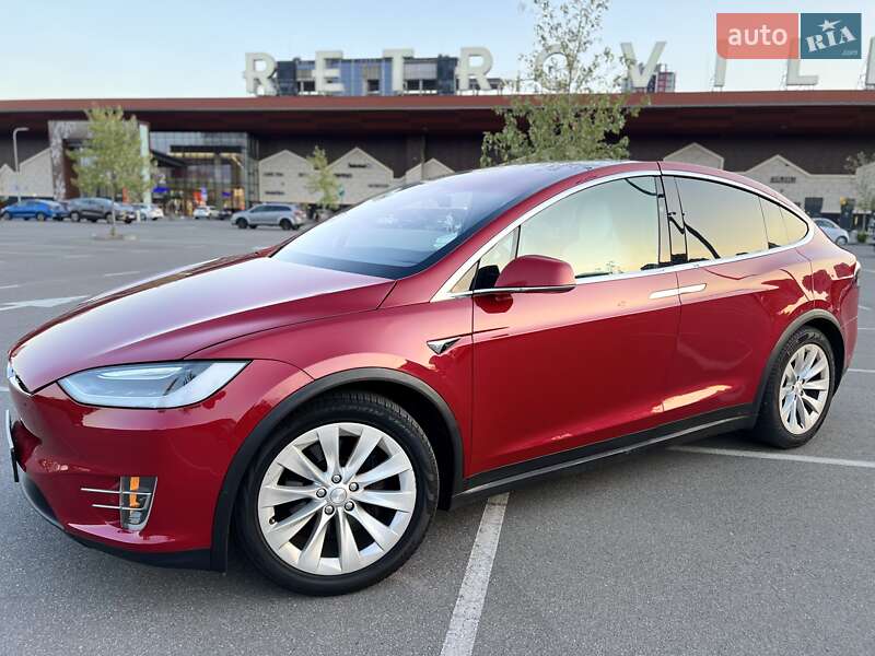 Внедорожник / Кроссовер Tesla Model X 2017 в Киеве