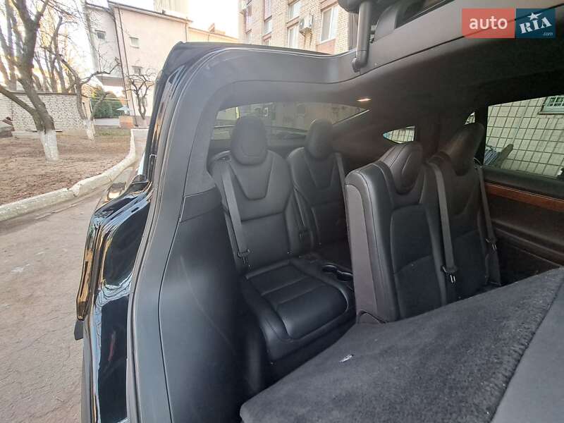 Позашляховик / Кросовер Tesla Model X 2018 в Вінниці