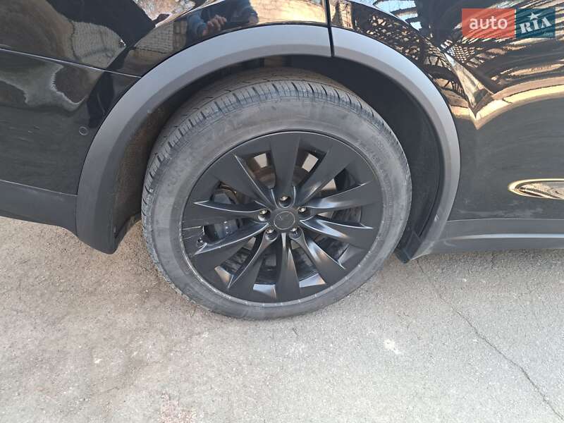 Внедорожник / Кроссовер Tesla Model X 2018 в Виннице