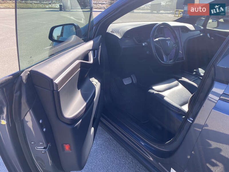 Внедорожник / Кроссовер Tesla Model X 2020 в Львове