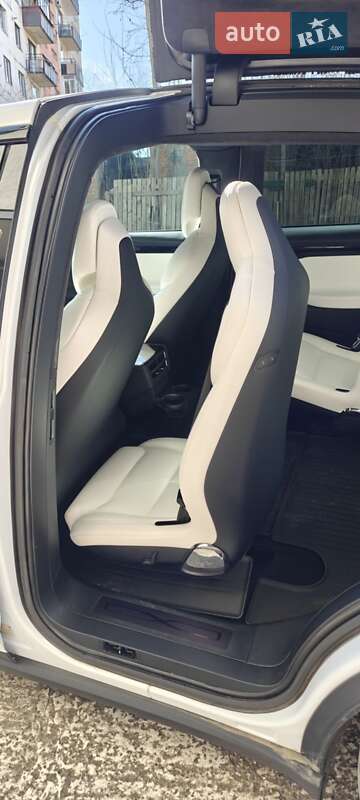 Внедорожник / Кроссовер Tesla Model X 2019 в Ужгороде