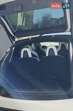 Внедорожник / Кроссовер Tesla Model X 2019 в Ужгороде