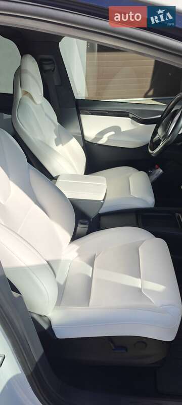 Внедорожник / Кроссовер Tesla Model X 2019 в Ужгороде