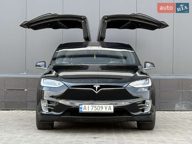 Позашляховик / Кросовер Tesla Model X 2019 в Києві