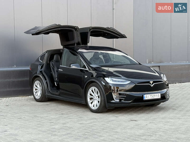 Позашляховик / Кросовер Tesla Model X 2019 в Києві